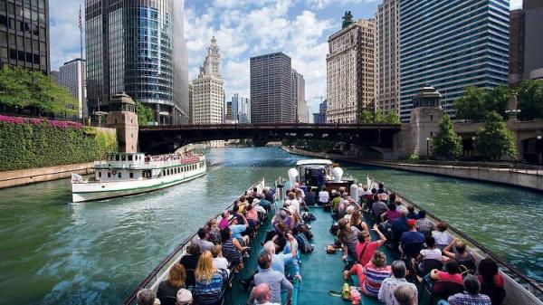 Image for event: Boat Tour: Architecture &amp; Sightseeing 