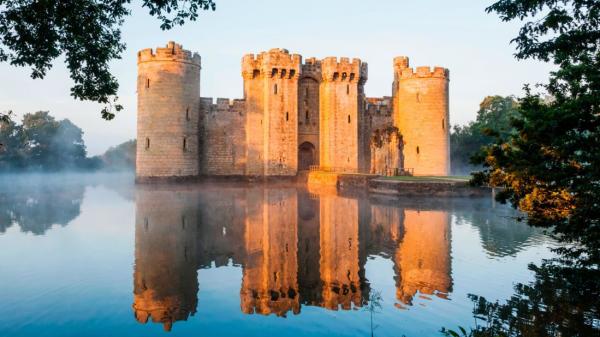 Image for event: Beautiful Castles Around the World