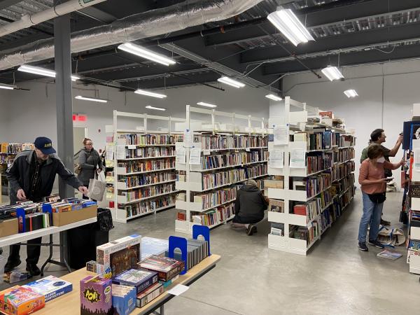 image of the Friends of the Library Book Sale shelves